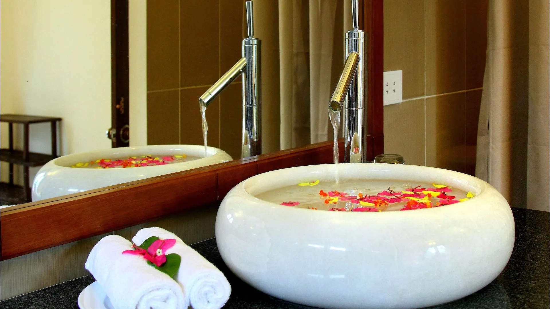 Van Lan Riviera Villas Hoi An 0*,  Vietnam