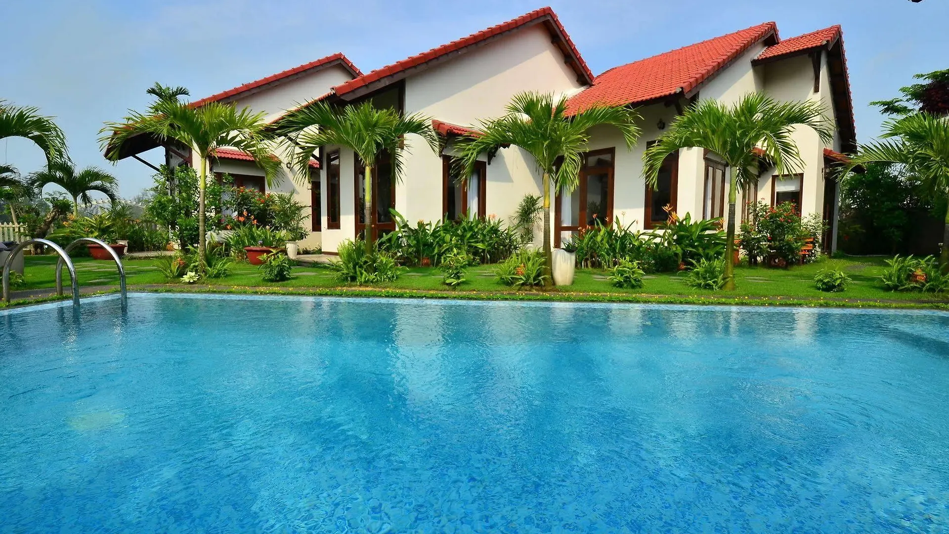 Van Lan Riviera Villas Hoi An